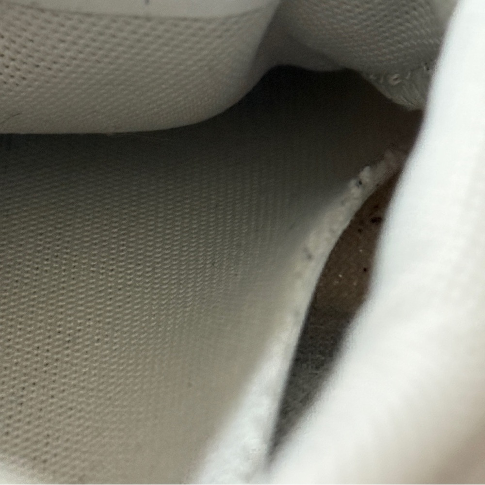 On Running White Athletic Shoes - Picture 8 of 12